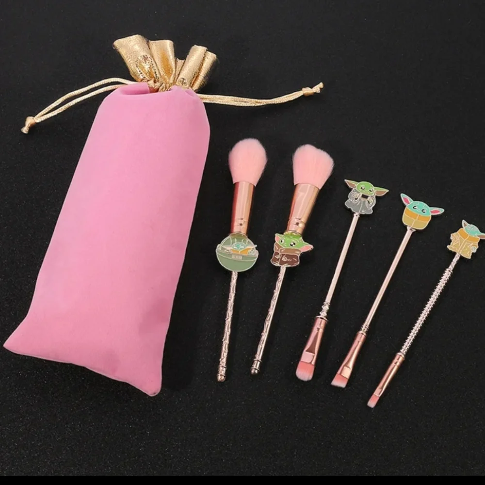 Star Wars Grogu‎ Baby Yoda Makeup Brush Set